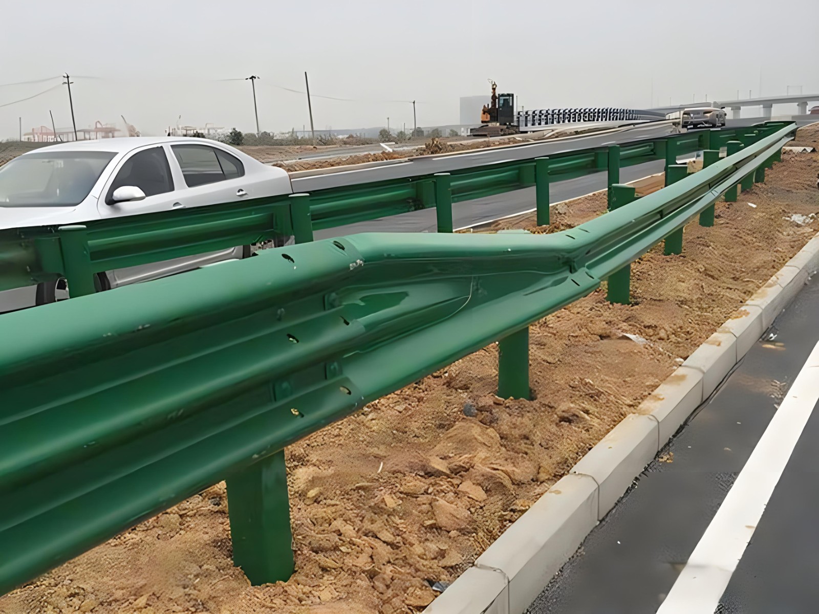 资阳高速波形护栏板日常维护方案确保道路安全新举措